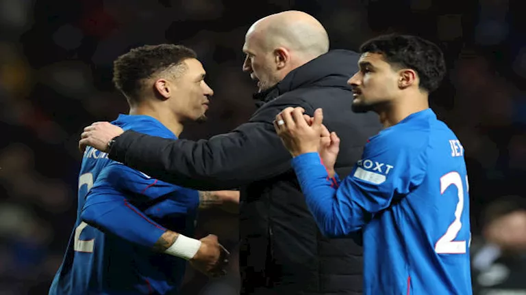 مدرب رينجرز السابق يرفض عرضًا “مغريًا” من الأهلي