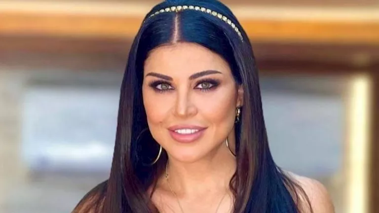 جومانا مراد بإطلالة جذابة.. كيف نسقت اللوك؟