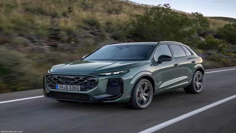 أودي تطلق سيارتها Q3 الهجين الجديدة بسعر يعادل 2.7 مليون جنيه.. صور