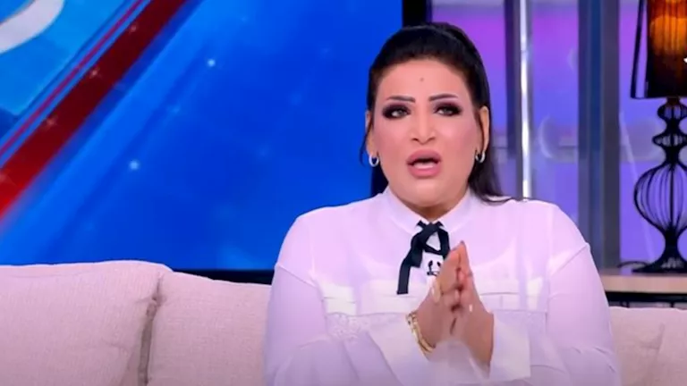 بدرية طلبة:”أنا أصلا مدرسة فصل وحافظة القرآن كله” (فيديو)