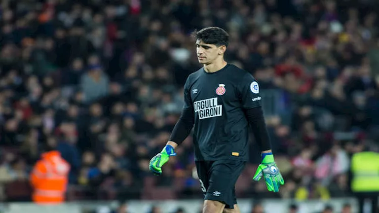 كان يقسو علي.. ياسين بونو يعلق على اعتزال ميسي