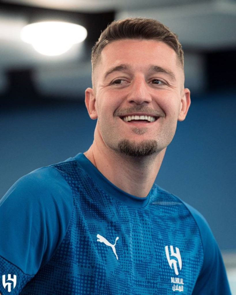 الهلال يهيمن على مواجهاته أمام الأندية الأوزبكية