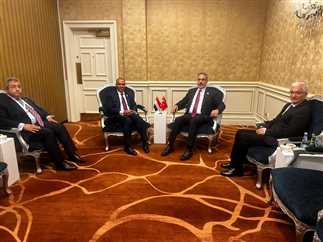 وزيرا خارجية مصر وتركيا في الدوحة يؤكدان تضامنهما مع قطر ورفض العدوان الإسرائيلي