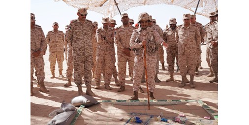 رئيس الأركان زار لواء الشهيد المدرع 35 رفع الكفاءة والجاهزية القتالية من خلال التدريب المستمر