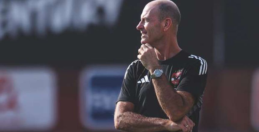 شوبير: أوجسبورج يرفض رحيل مساعد توروب للأهلي