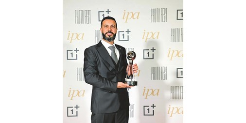 مصور كويتي يفوز بالمركزين الأول والثاني عالميا في جائزتي التصوير المعماري والرياضي في اليونان