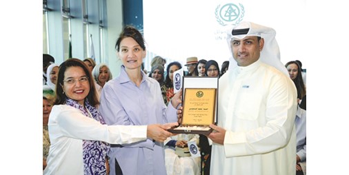 مجموعة المرأة الدولية زارت المركز العلمي