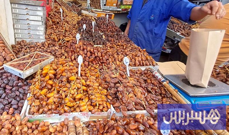 منتجو التمور المغاربة يطالبون بحظر التمور التونسية لحماية السوق المحلية