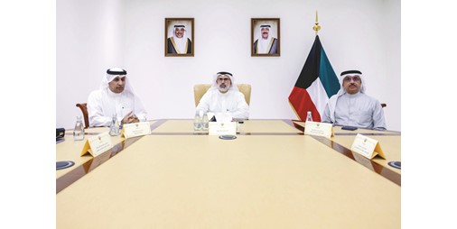 نائب وزير الخارجية بحث مع السفير البريطاني سبل تعزيز العلاقات الثنائية التاريخية