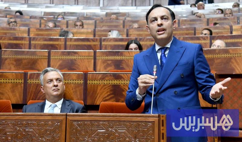 السكوري يستعرض بدائل التجارة الجائلة