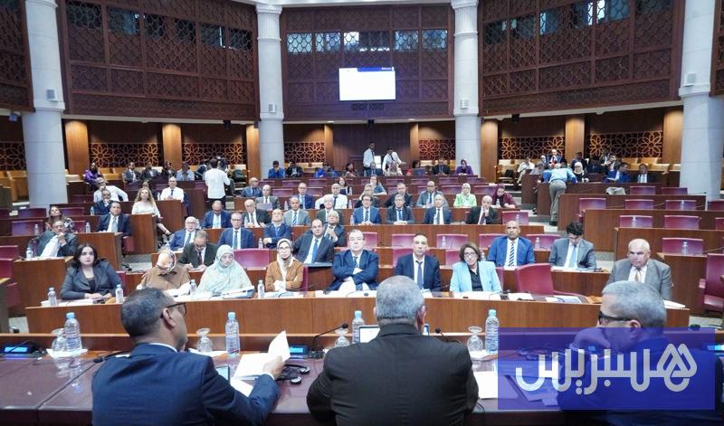 من المجانية إلى الموارد البشرية .. “قانون التعليم العالي” تحت مجهر النقابات