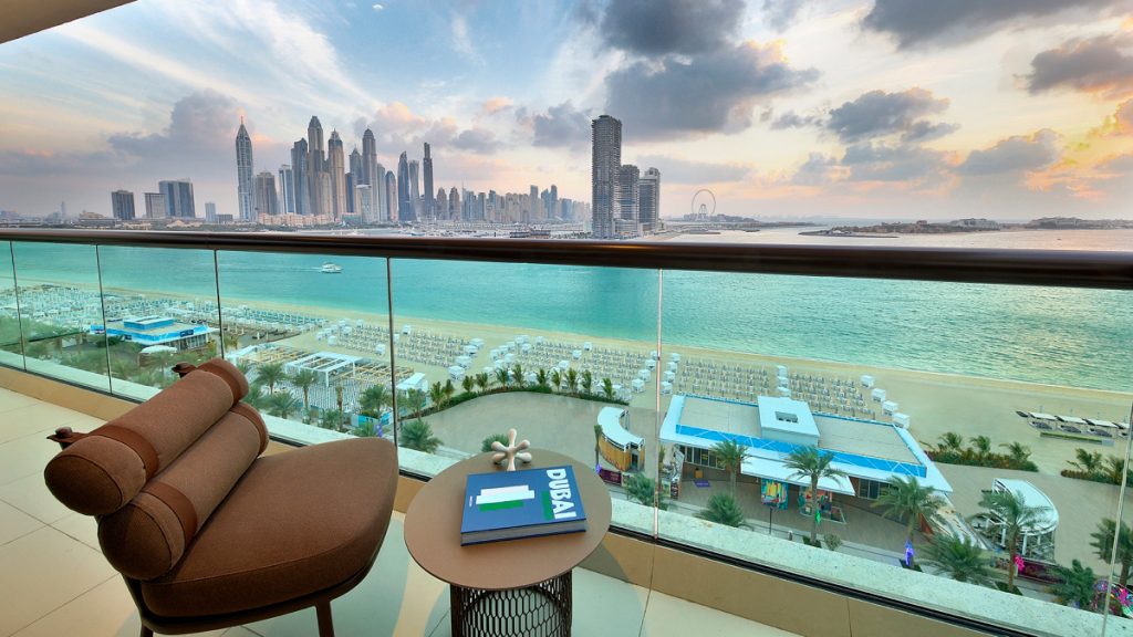 عقارات دبي الفاخرة.. نشاط استثنائي بـ «طلب» يتجاوز المعروض و«أسعار» تواصل الصعود