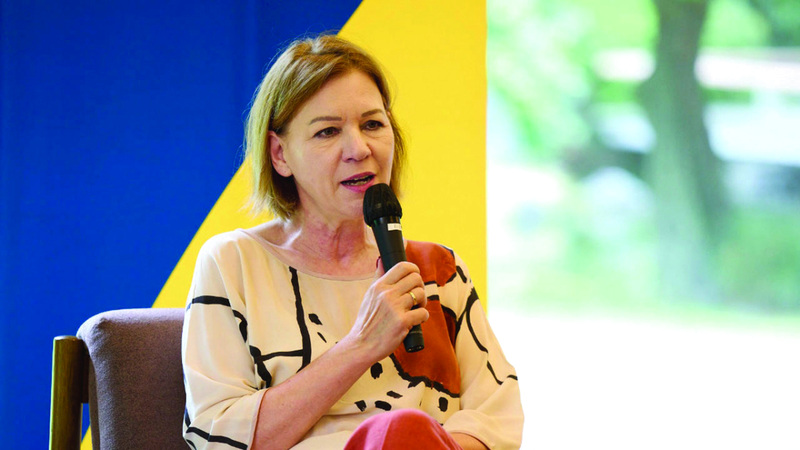 سفيرة ألمانيا في اليابان تكشف عن تعاون بين برلين وطوكيو لتطوير أسلحة دفاعية