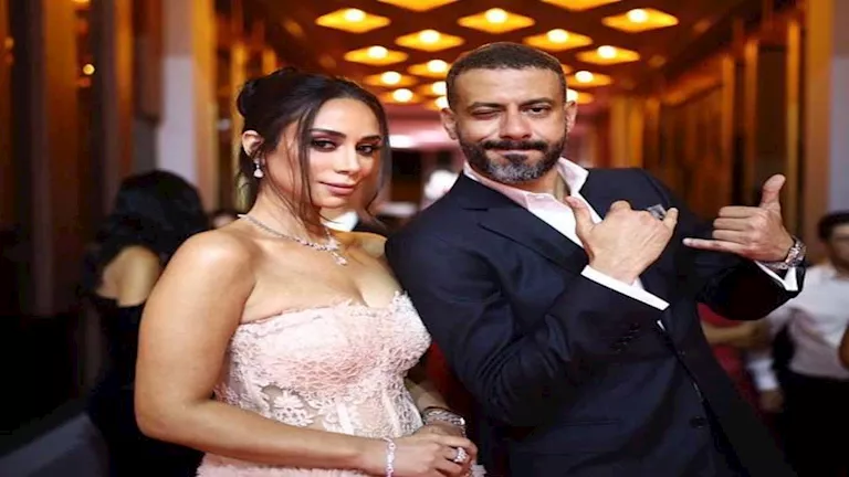 من الافتتاح حتي اليوم.. إطلالات “كابلز” الجونة يخطفون الأضواء على السج