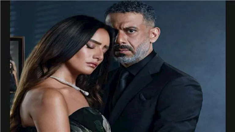 محمد فراج يتلقى تهديدا من زينة بملفات فساد في “ورد وشوكولاتة”