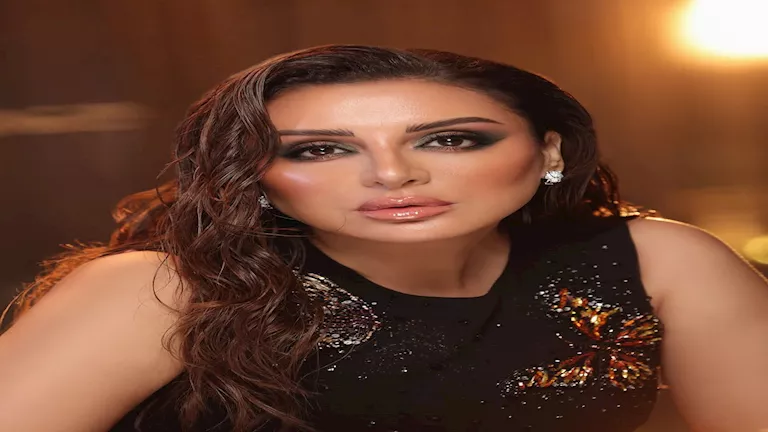 أنغام توجه رسالة للرئيس السيسي بعد انتهاء قمة شرم الشيخ للسلام