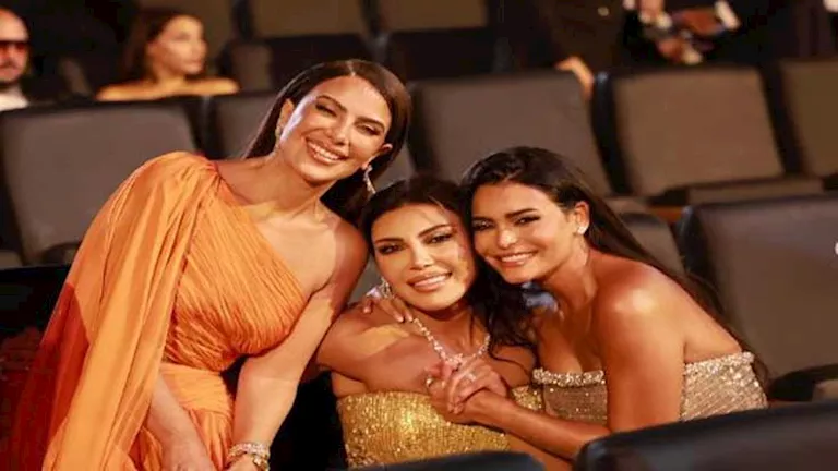 20 صورة لـ “سيلفي” النجوم من حفل افتتاح الجونة السينمائي بدروته الـ 8