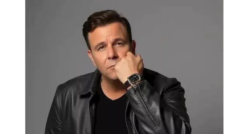 بعد تسريب أغنية “حليم”.. تامر حسين يوجه رسالة غاضبة إلى محمد فؤاد