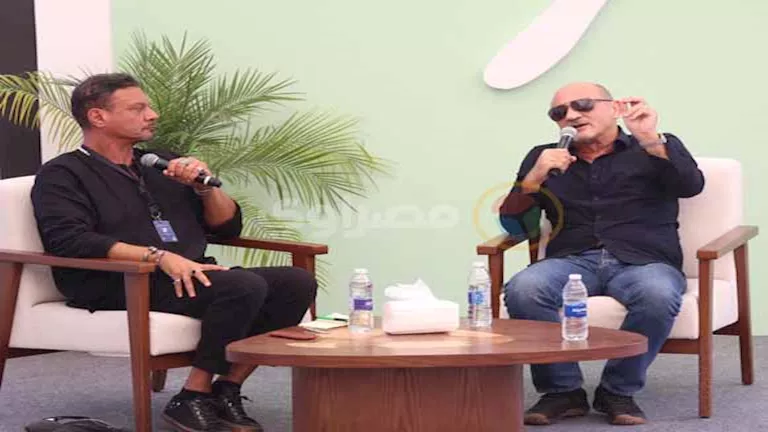 حسين فهمي يحكي كواليس تعاونه مع شريف عرفة وعادل إمام في “اللعب مع الكب