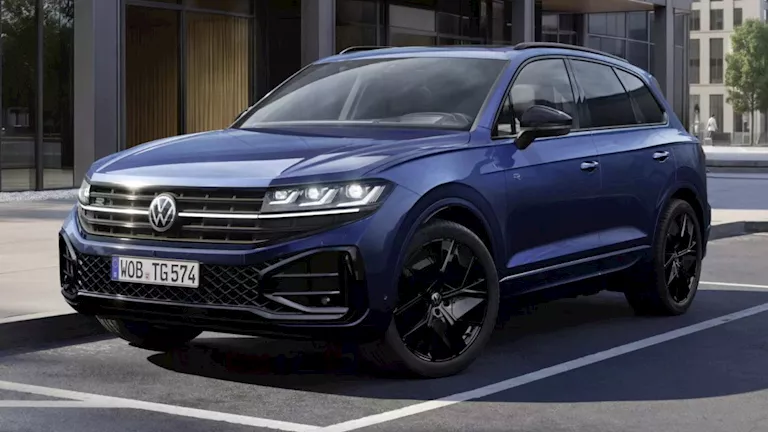 فولكس فاجن تنهي مسيرة طوارق بالأسواق.. وتقدم آخر نسخة بـ4.1 مليون جنيه
