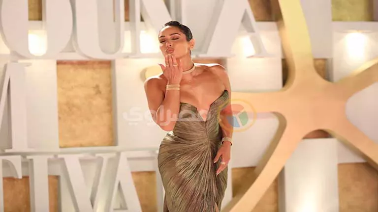 بإطلالة جريئة.. بسنت شوقي تتألق في مهرجان الجونة السينمائي