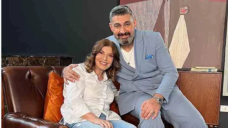 بالصور- ياسر جلال مع بطلات مسلسله “كلهم بيحبوا مودي” رمضان 2026