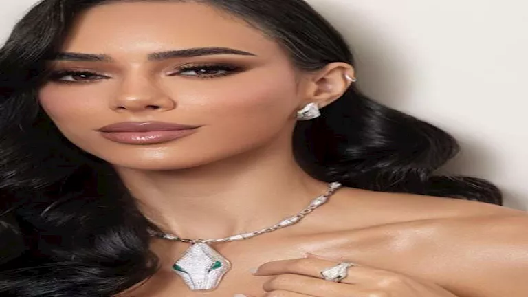 إطلالتها ساحرة.. من هي عارضة الأزياء برونا بيانكاردي صديقة نيمار؟