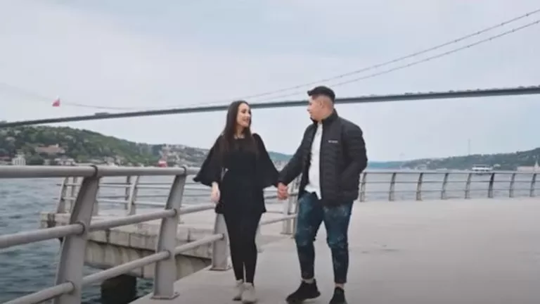 بعد “ما بيغلط إلا الشاطر”..المطرب الفلسطيني آدم أبو قبيطة يستعد لأغنية