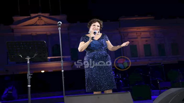 20 صورة – مدحت صالح وآمال ماهر فى حفل مؤسسة راعي مصر بقصر عابدين