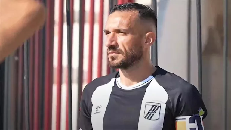 5 صورة ترصد أول ظهور لعلي معلول أساسيا مع الصفاقسي بعد العودة من الإصا