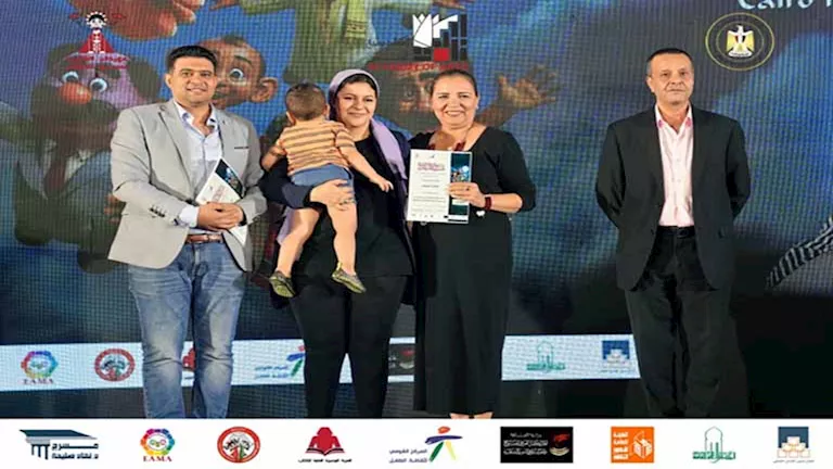 بالصور.. تكريم الفرق المشاركة وإعلان توصيات الدورة الأولى من “مهرجان م