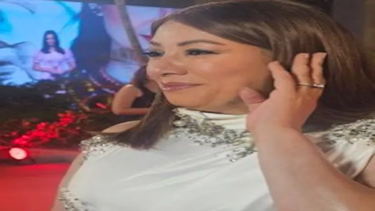 إطلالة انتصار تثير الجدل في الجونة.. وناقد موضة يسخر من فستانها