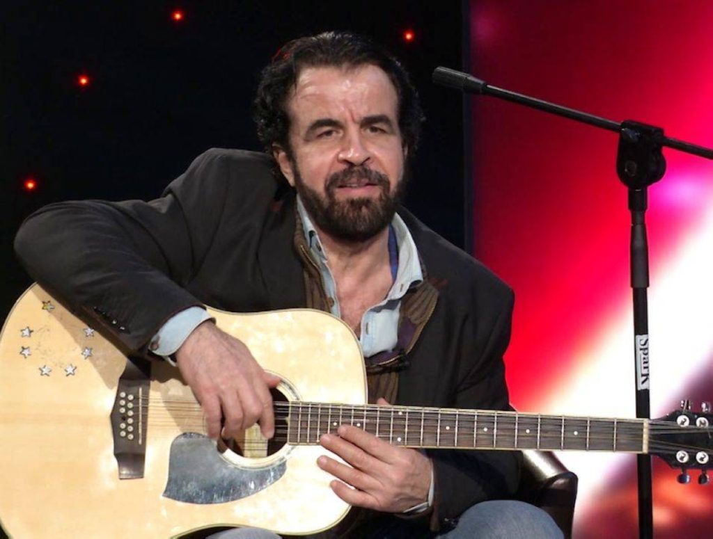 ناصر المزداوي يوثق إرثه الموسيقي ويعود للساحة الفنية بعد غياب سنوات