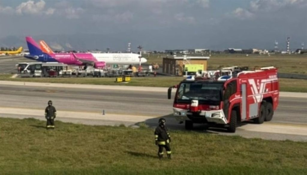 انفجار داخل طائرة في الجو.. بعد إقلاعها من مصر