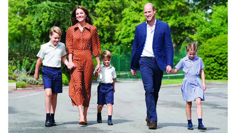 الأمير ويليام وعائلته يغادرون منزل «أديلايد» الريفي