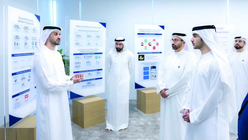 محمد بن راشد بن محمد يزور «الإمارات دبي الوطني»