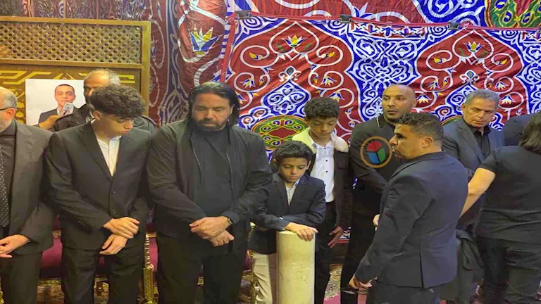 23 صورة ترصد أبناء محمد صبري يتلقون العزاء بحضور نجوم الزمالك والأهلي