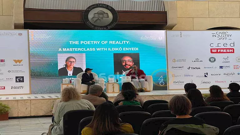 بالصور| إلديكو إينيدي تحكي عن مسيرتها الفنية في جلسة بمهرجان القاهرة