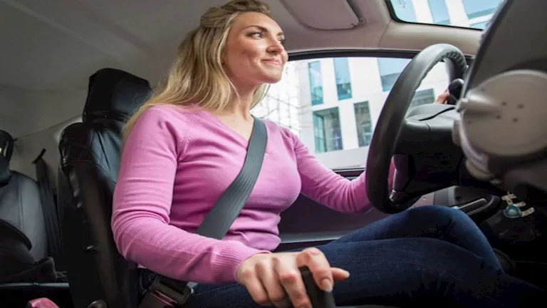 السترة السميكة تهدد سلامة القيادة!