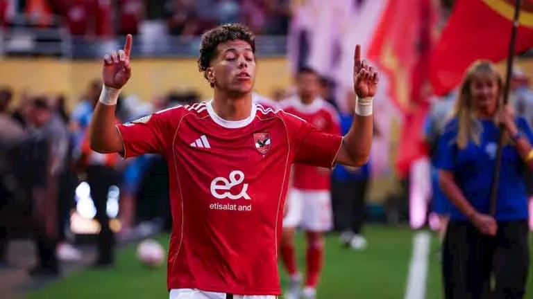 25 صورة لشبيه إمام عاشور صاحب الظهور المثير للجدل