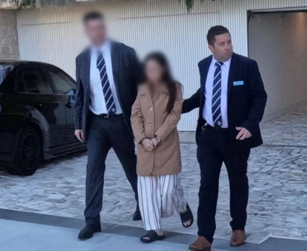 القبض على «العرّافة المليونيرة المحتالة» في سيدني