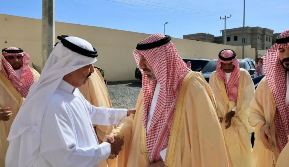 أمير نجران يعزي آل قريشة وآل نصيب