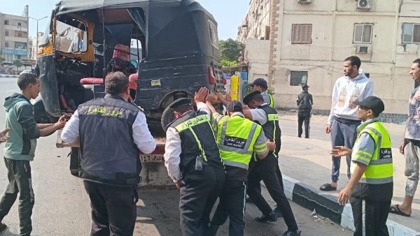 حظر سير مركبات «التوك توك» يدخل حيّز التطبيق بالقاهرة … تعرف على المناطق والعقوبات