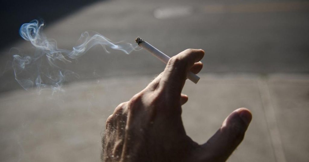 دراسة أمريكية تحذر: التدخين المحدود يهدد صحة القلب