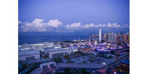 السحب في سماء الكويت لوحة نابضة بالجمال