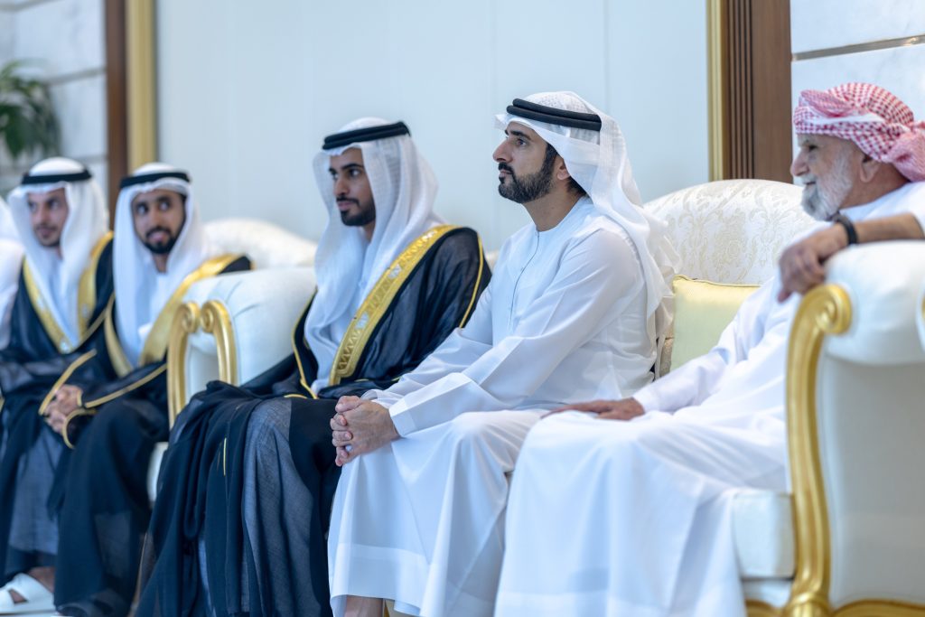 حمدان بن محمد يحضر أفراح الفلاسي