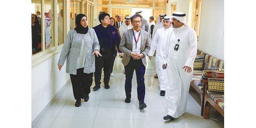 وزير شؤون العمالة المهاجرة بالفلبين الكويت ملتزمة بتعزيز بيئة عمل إنسانية وآمنة