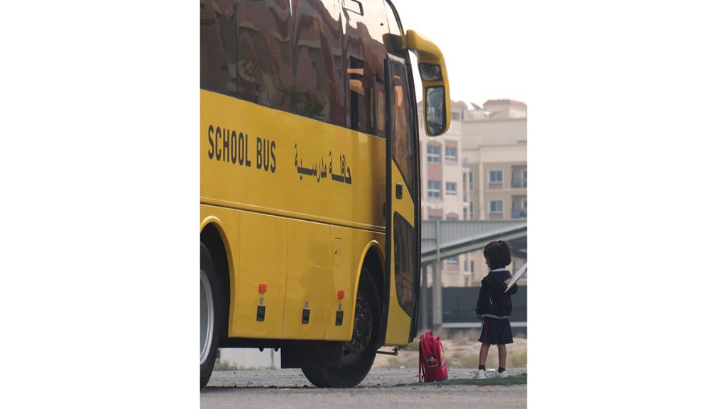 تقديم موعد صلاة الجمعة يربك روتين الخروج من المدارس واللحاق بـ «المساجد»