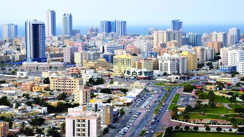 حكومة عجمان تقرر العمل عن بُعد غداً بسبب الأحوال الجوية