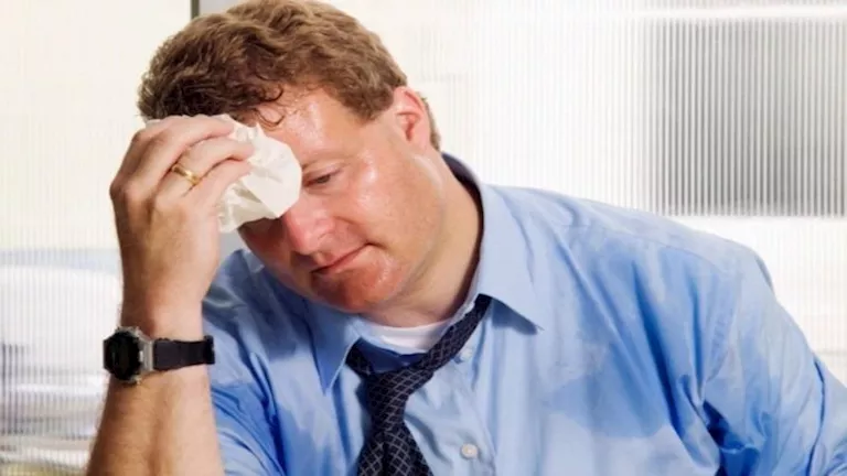 تحليل العرق.. ثورة جديدة في التشخيص المبكر للأمراض